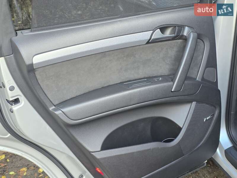 Внедорожник / Кроссовер Audi Q7 2006 в Тернополе