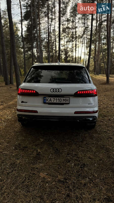 Позашляховик / Кросовер Audi Q7 2021 в Харкові