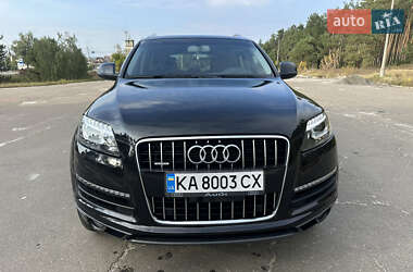 Внедорожник / Кроссовер Audi Q7 2015 в 