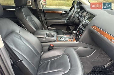 Внедорожник / Кроссовер Audi Q7 2015 в 