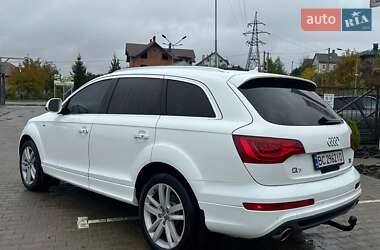 Внедорожник / Кроссовер Audi Q7 2011 в 