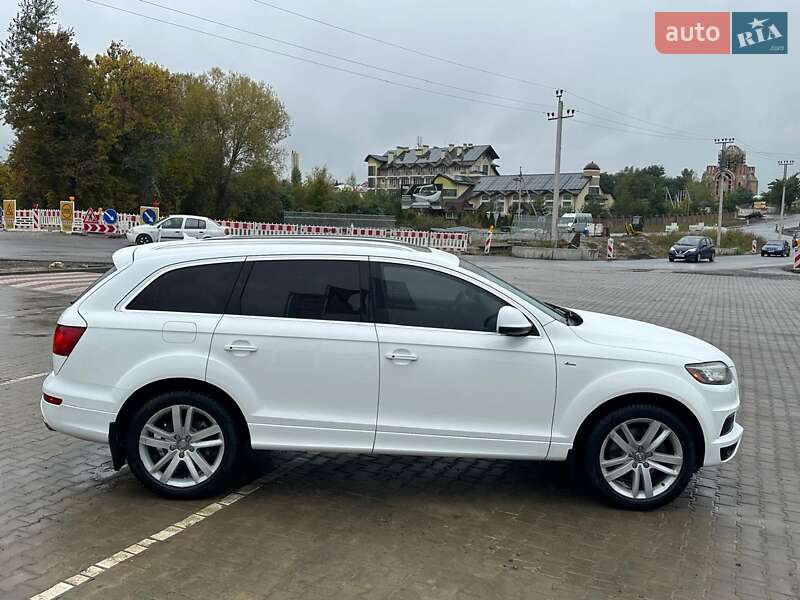 Внедорожник / Кроссовер Audi Q7 2011 в Золочеве