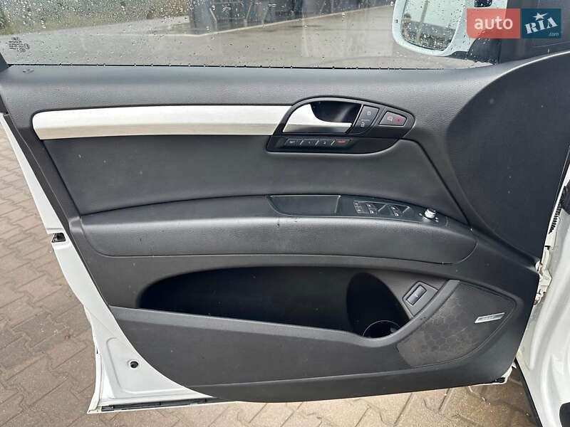 Внедорожник / Кроссовер Audi Q7 2011 в Золочеве