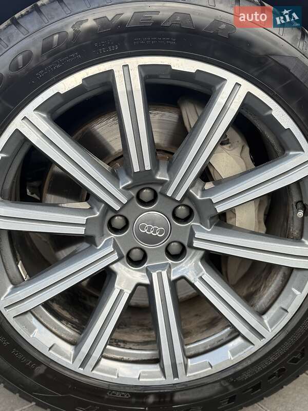 Позашляховик / Кросовер Audi Q7 2018 в Шептицькому фото 11 Позашляховик / Кросовер Audi Q7 2018 в Шептицькому