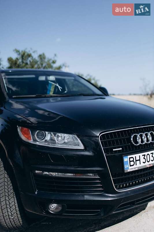 Внедорожник / Кроссовер Audi Q7 2007 в Черноморске