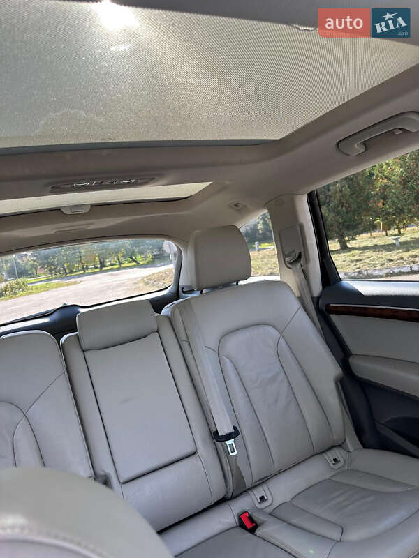 Позашляховик / Кросовер Audi Q7 2013 в Володимирі