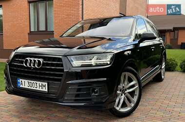 Позашляховик / Кросовер Audi Q7 2017 в 