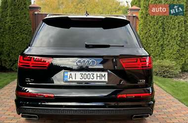 Позашляховик / Кросовер Audi Q7 2017 в 