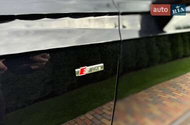 Позашляховик / Кросовер Audi Q7 2017 в 