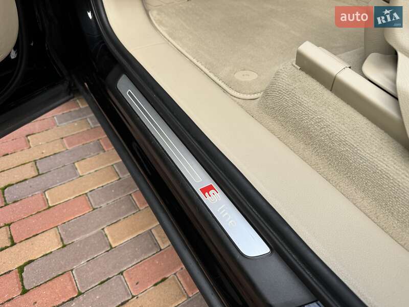 Позашляховик / Кросовер Audi Q7 2017 в Києві