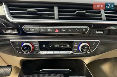 Позашляховик / Кросовер Audi Q7 2017 в 