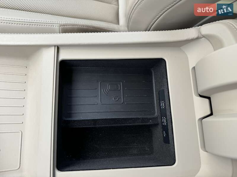 Позашляховик / Кросовер Audi Q7 2017 в Києві