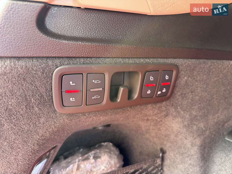 Позашляховик / Кросовер Audi Q7 2017 в Києві