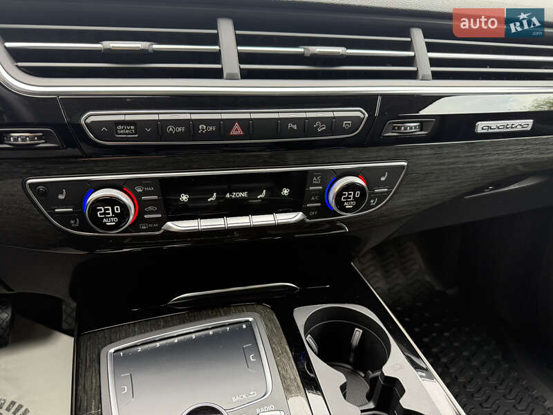 Позашляховик / Кросовер Audi Q7 2017 в Луцьку фото 16 Позашляховик / Кросовер Audi Q7 2017 в Луцьку