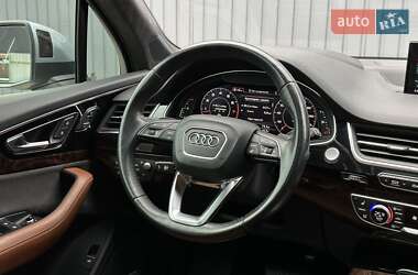 Позашляховик / Кросовер Audi Q7 2016 в 