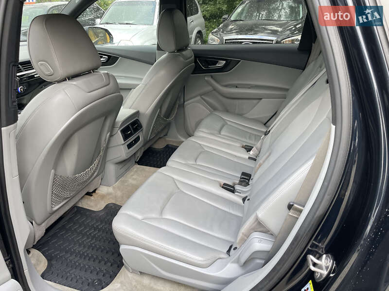 Внедорожник / Кроссовер Audi Q7 2016 в Львове