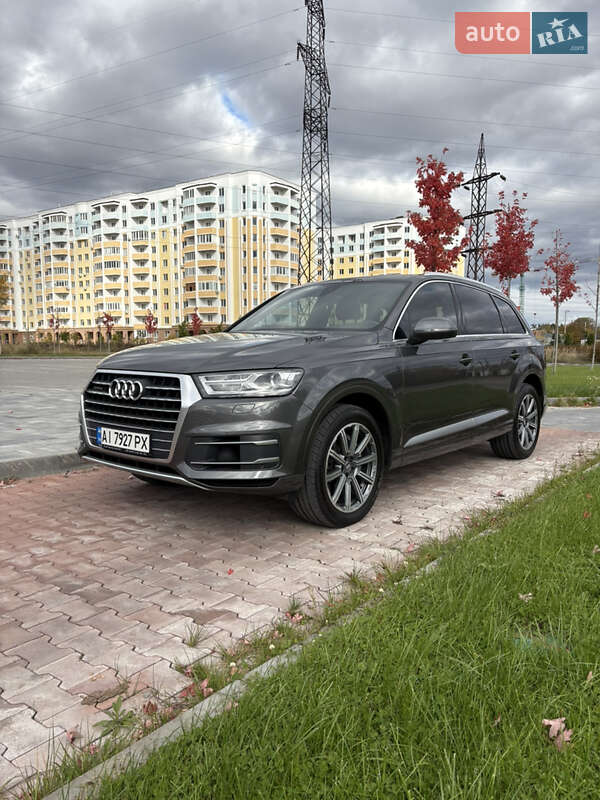 Внедорожник / Кроссовер Audi Q7 2018 в Буче