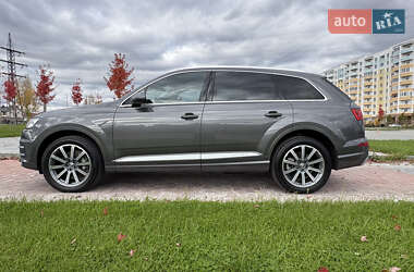 Позашляховик / Кросовер Audi Q7 2018 в Бучі