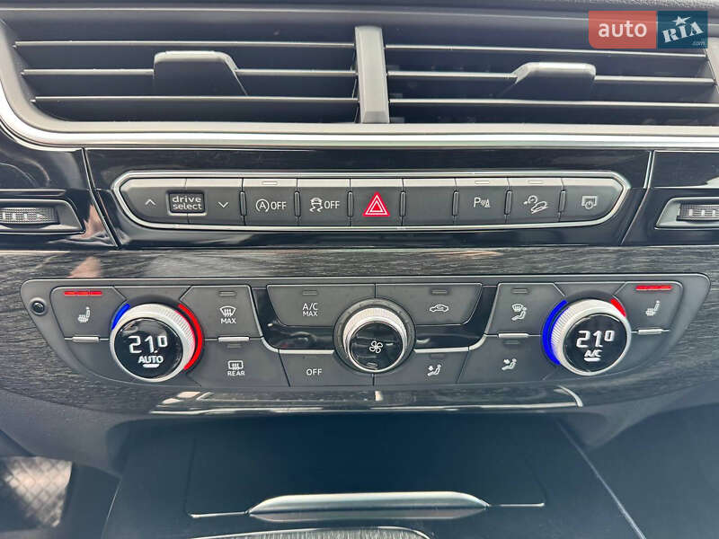 Внедорожник / Кроссовер Audi Q7 2018 в Киеве