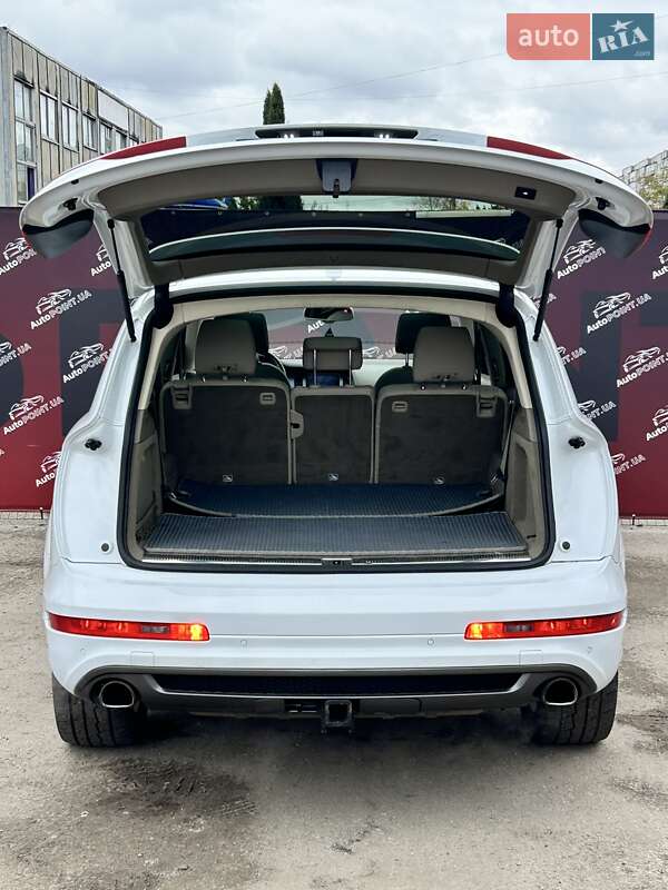 Внедорожник / Кроссовер Audi Q7 2012 в Сумах
