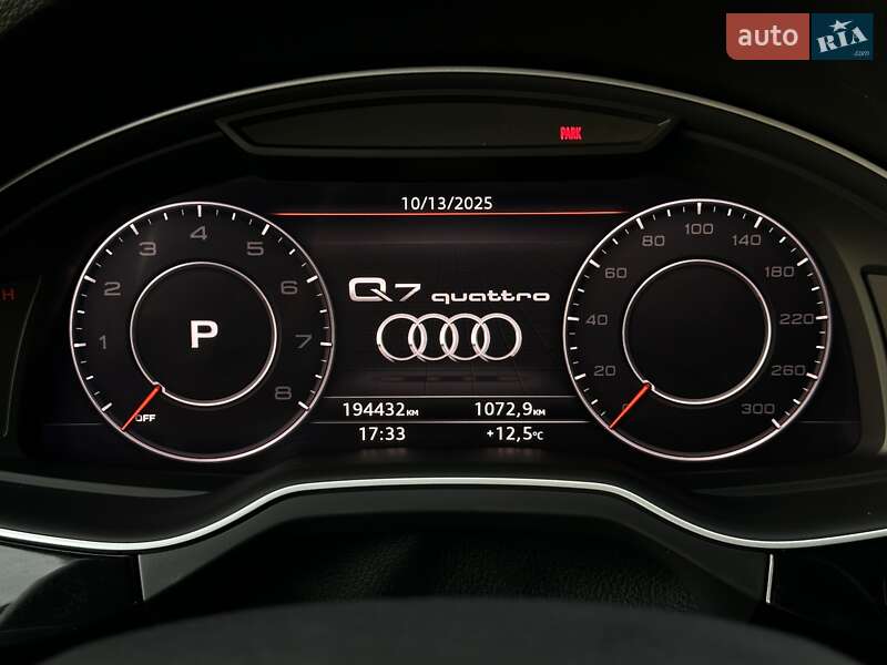 Позашляховик / Кросовер Audi Q7 2017 в Мукачевому