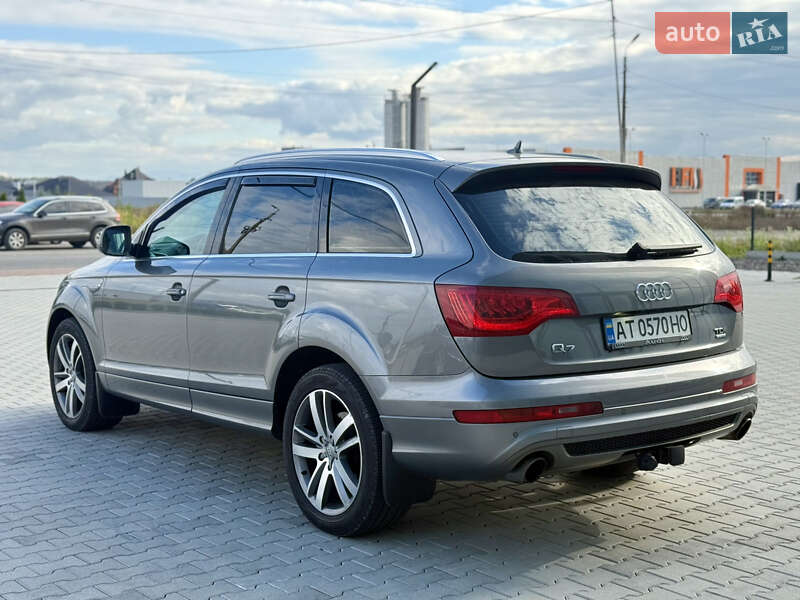 Внедорожник / Кроссовер Audi Q7 2010 в Хусте