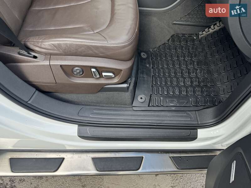 Внедорожник / Кроссовер Audi Q7 2013 в Тернополе