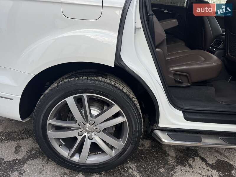 Внедорожник / Кроссовер Audi Q7 2013 в Тернополе