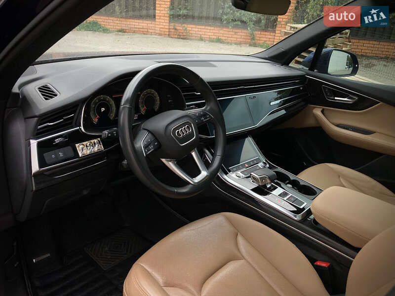 Внедорожник / Кроссовер Audi Q7 2020 в Киеве