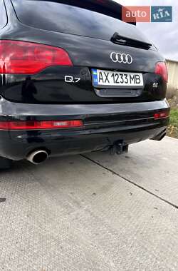 Позашляховик / Кросовер Audi Q7 2006 в 