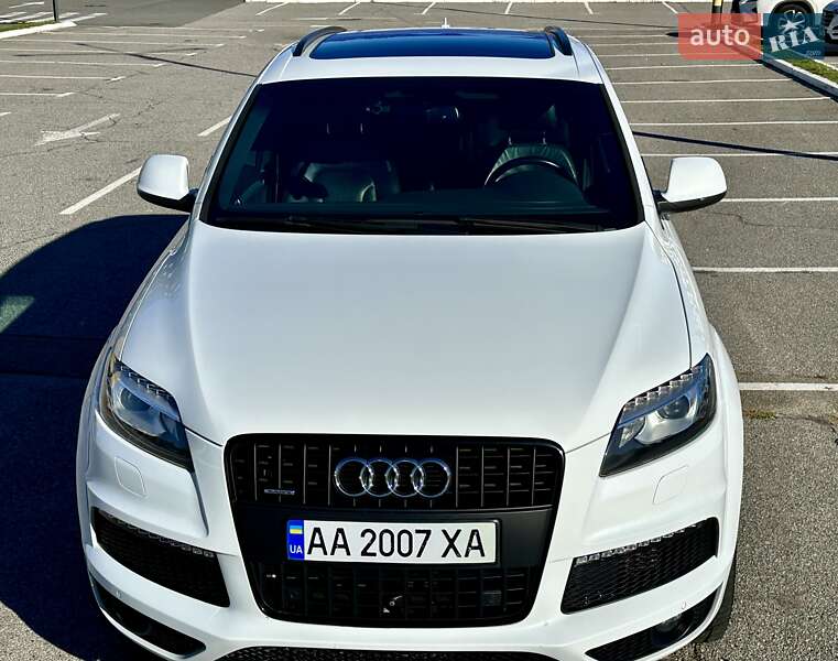 Внедорожник / Кроссовер Audi Q7 2015 в Киеве