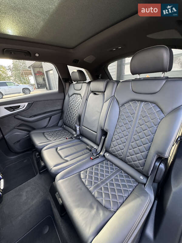 Внедорожник / Кроссовер Audi Q7 2018 в Вараше фото 42 Внедорожник / Кроссовер Audi Q7 2018 в Вараше