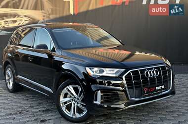 Позашляховик / Кросовер Audi Q7 2020 в  фото 6 Позашляховик / Кросовер Audi Q7 2020 в