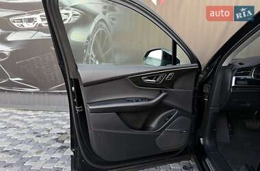 Позашляховик / Кросовер Audi Q7 2020 в  фото 26 Позашляховик / Кросовер Audi Q7 2020 в