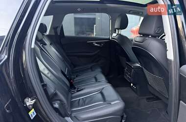 Позашляховик / Кросовер Audi Q7 2020 в  фото 74 Позашляховик / Кросовер Audi Q7 2020 в