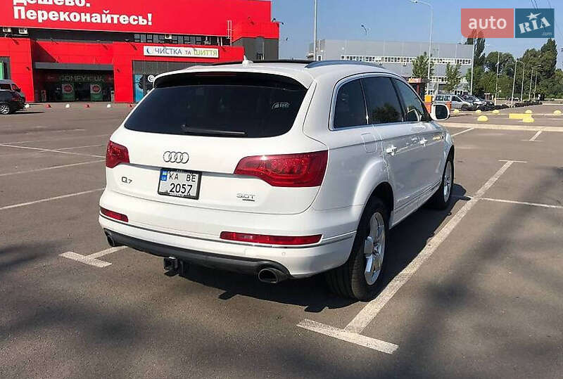 Внедорожник / Кроссовер Audi Q7 2015 в Киеве