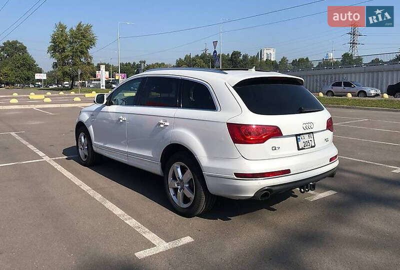Внедорожник / Кроссовер Audi Q7 2015 в Киеве