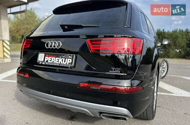 Внедорожник / Кроссовер Audi Q7 2018 в 