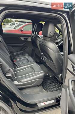 Позашляховик / Кросовер Audi Q7 2017 в  фото 29 Позашляховик / Кросовер Audi Q7 2017 в