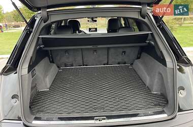 Позашляховик / Кросовер Audi Q7 2017 в  фото 36 Позашляховик / Кросовер Audi Q7 2017 в
