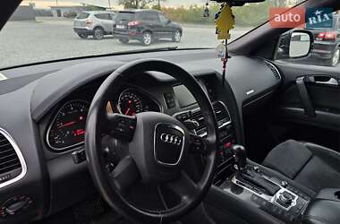Позашляховик / Кросовер Audi Q7 2006 в 