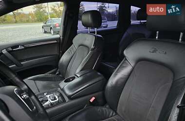 Позашляховик / Кросовер Audi Q7 2006 в 