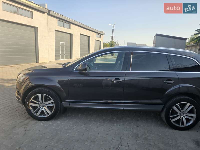 Внедорожник / Кроссовер Audi Q7 2011 в Одессе