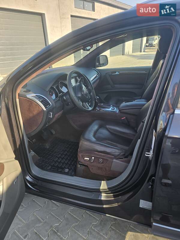Внедорожник / Кроссовер Audi Q7 2011 в Одессе