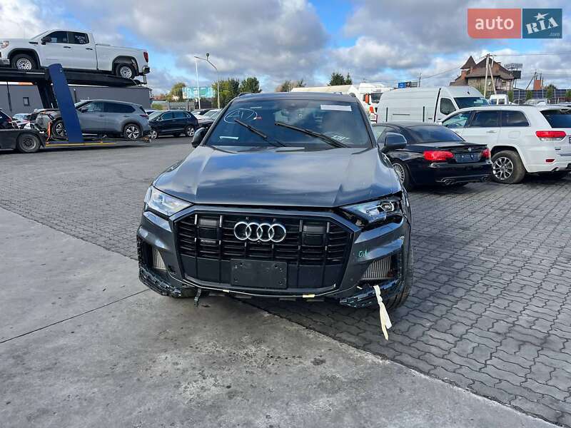 Позашляховик / Кросовер Audi Q7 2021 в Львові