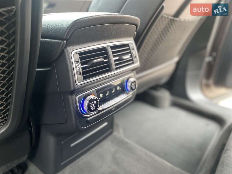 Внедорожник / Кроссовер Audi Q7 2015 в Хмельницком