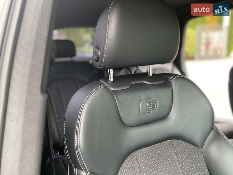 Внедорожник / Кроссовер Audi Q7 2015 в Хмельницком