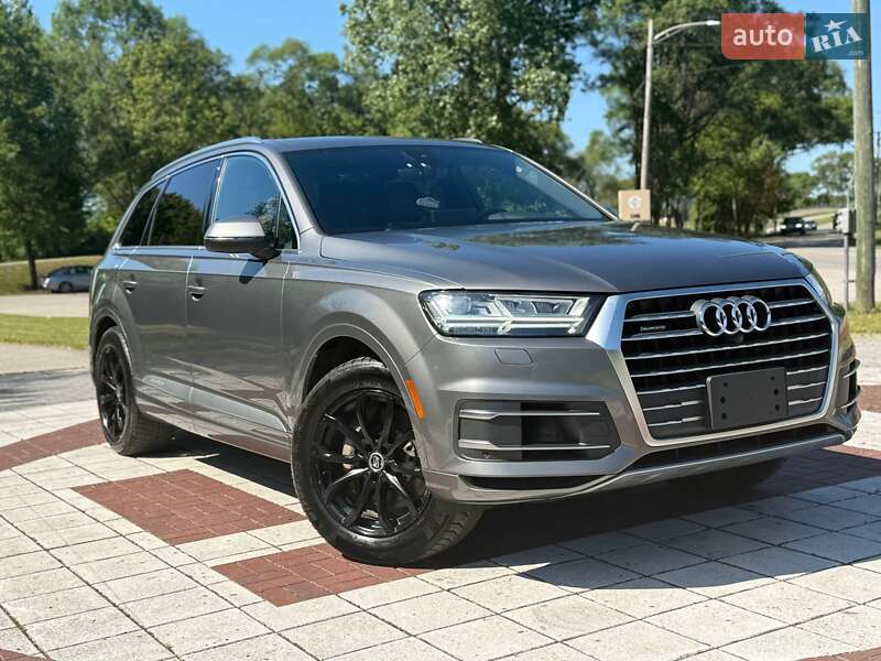 Позашляховик / Кросовер Audi Q7 2016 в Києві