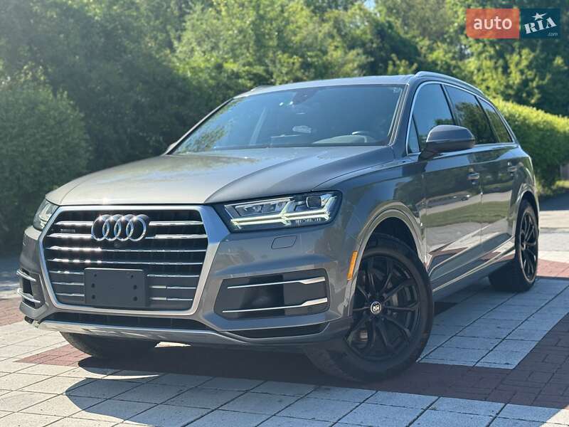 Позашляховик / Кросовер Audi Q7 2016 в Києві