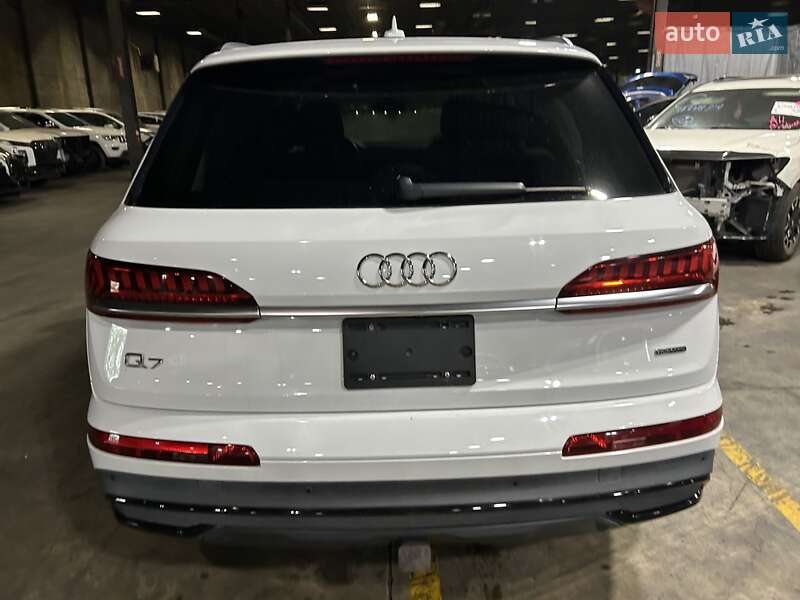 Внедорожник / Кроссовер Audi Q7 2020 в Киеве